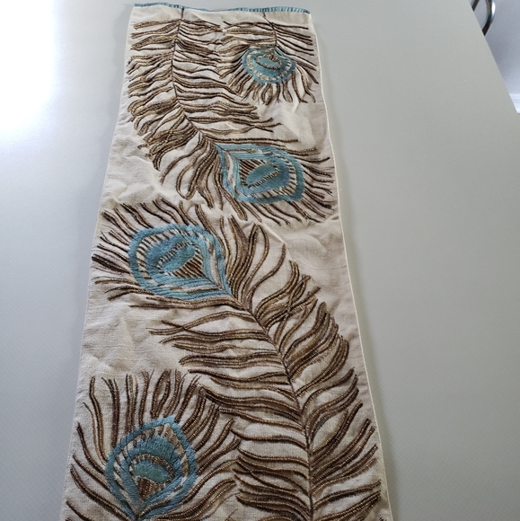 Beautiful Teal and Bronze Peacock Feather Tapestry - Picture 5 of 15